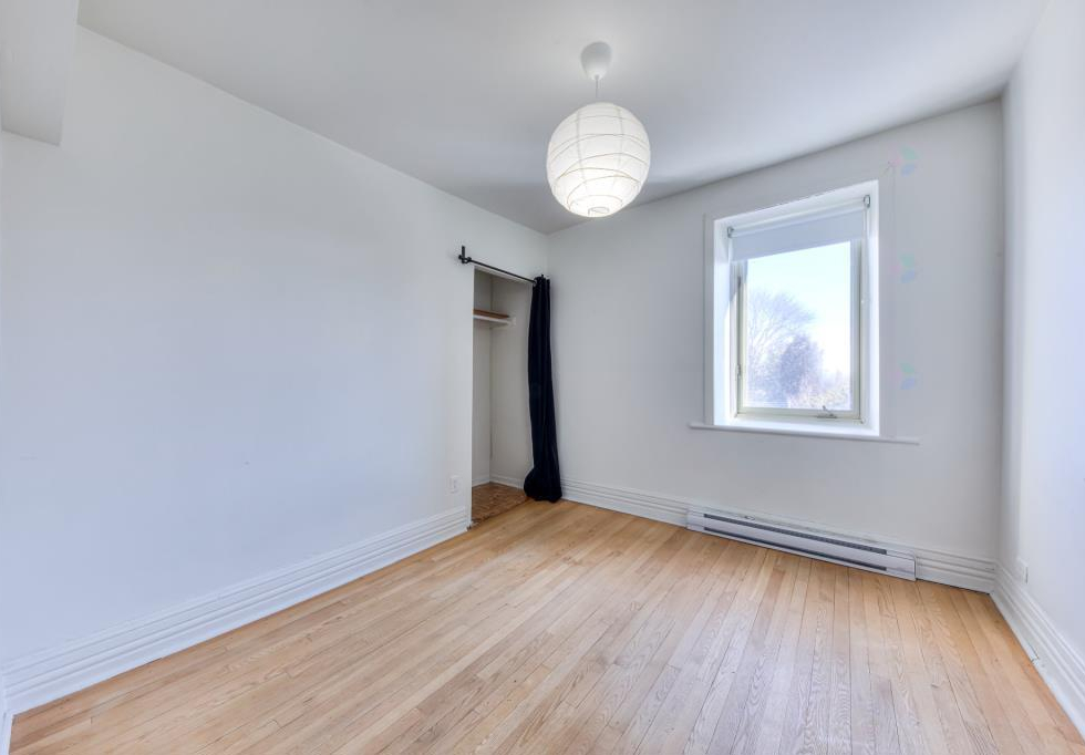 1564, boulevard Gouin Ouest, Montréal