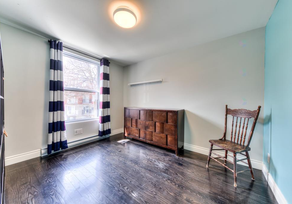9851, Rue de Lille, Montréal