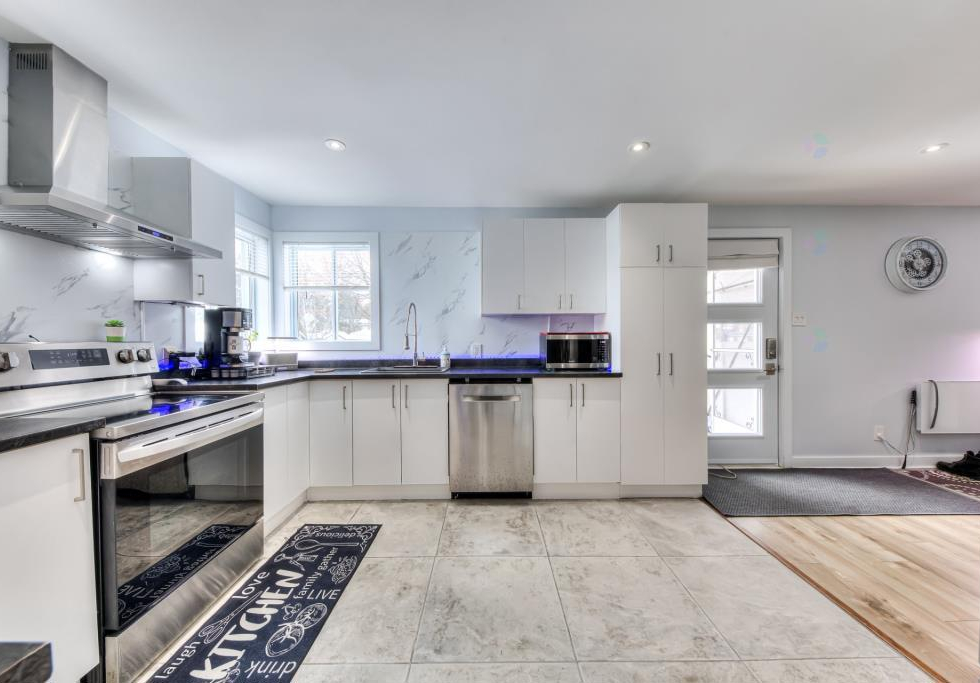 1533, 1re avenue du Lac-Lemenn, Sainte-Julienne