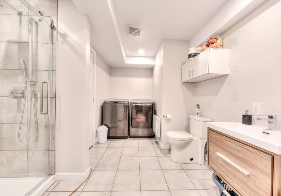 1533, 1re avenue du Lac-Lemenn, Sainte-Julienne