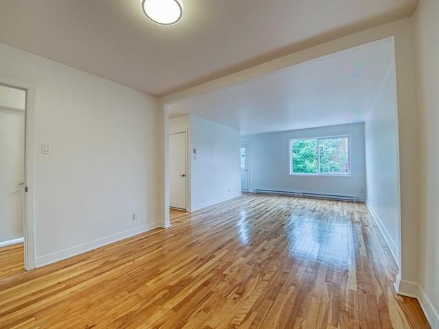 6933 - 6935, Avenue Stuart, Montréal