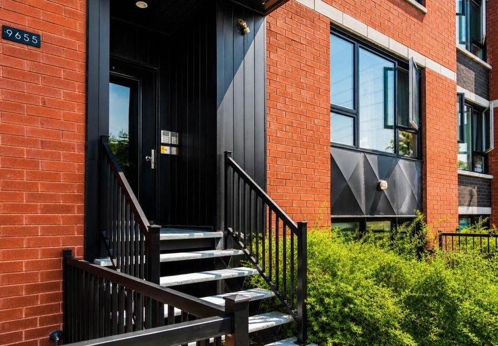 9655, Rue Saint-Hubert, app. 4, Montréal