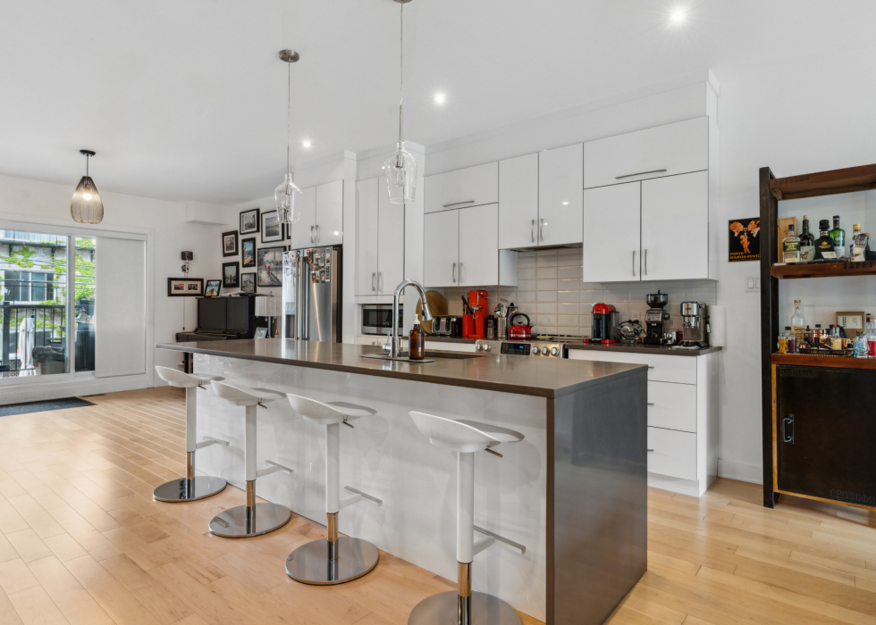 Condo – 6564 Rue Jeanne-Mance, Montréal