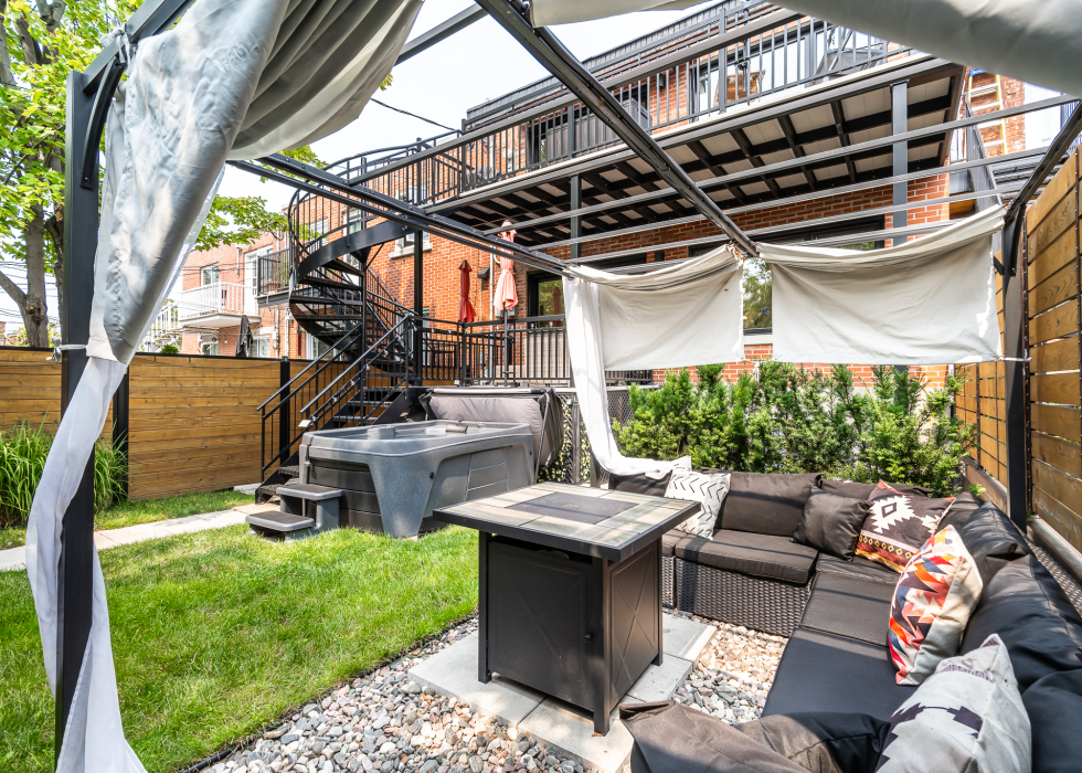 Condo – 10374 Av. St-Charles, Montréal