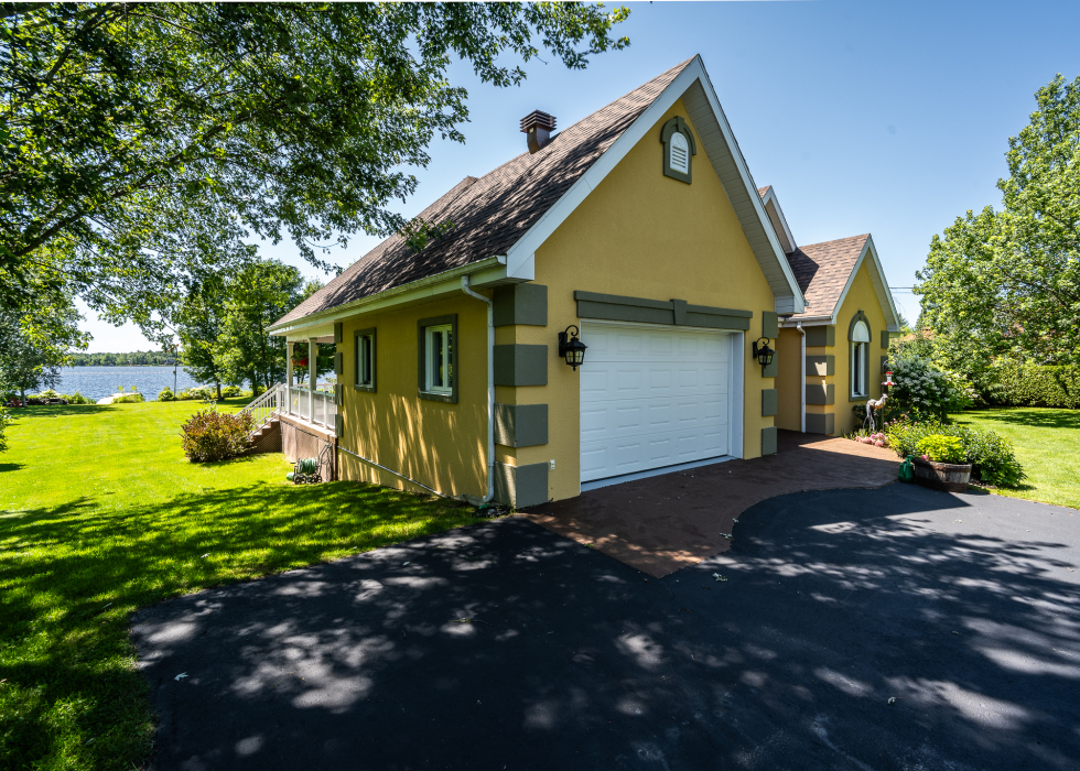 Maison – 2078 Ch. de Rive-de-la-Prairie, Stratford