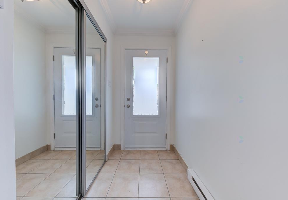 194, Rue De Manthet, Laval (Sainte-Rose)