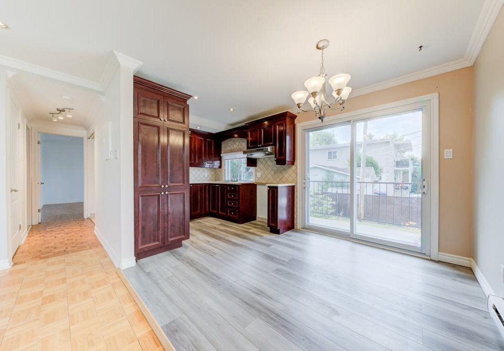 194, Rue De Manthet, Laval (Sainte-Rose)