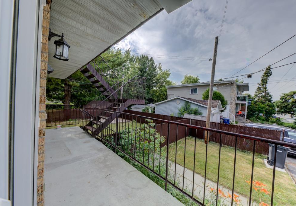194, Rue De Manthet, Laval (Sainte-Rose)