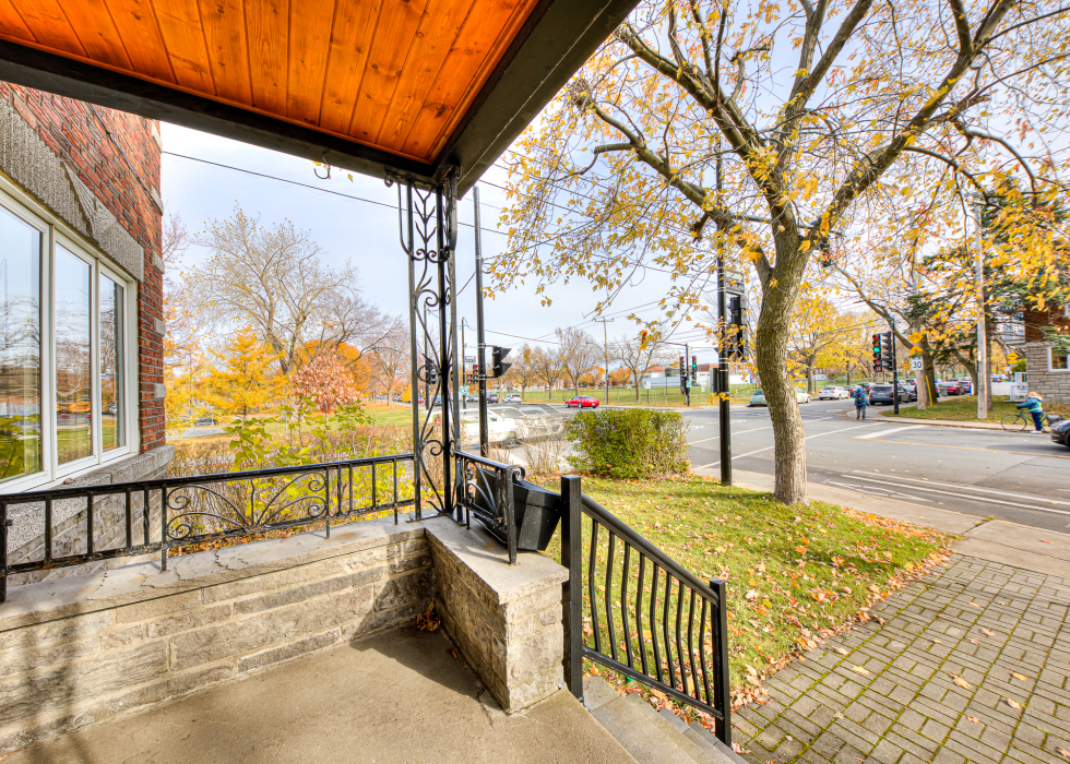 3645, Rue Saint-Zotique Est, Montréal