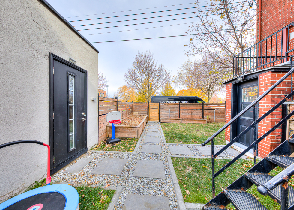 3645, Rue Saint-Zotique Est, Montréal