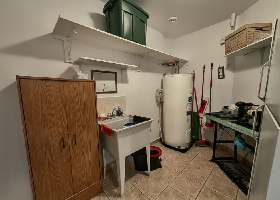 8923, Avenue René-Descartes, Montréal